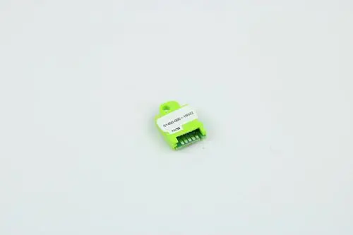 Grüner elektrischer Anschluss für BOSCH-Geräte, mit mehreren Kontaktpins auf der Unterseite. Eindeutige Kennzeichnung am Gehäuse.